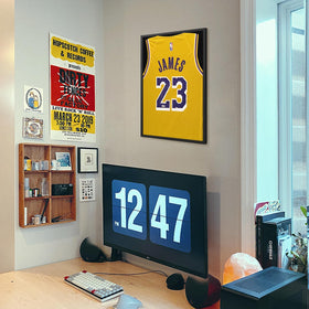 1DOT2 protective packaging keeps the frame safe during transit