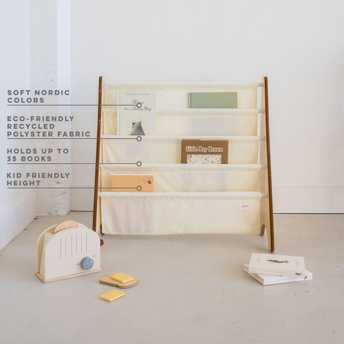 3 Sprouts bookshelf with face-forward design to view book covers