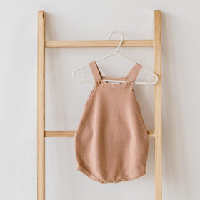 3 Sprouts slim profile hangers ease dressing routines and quick outfit changes