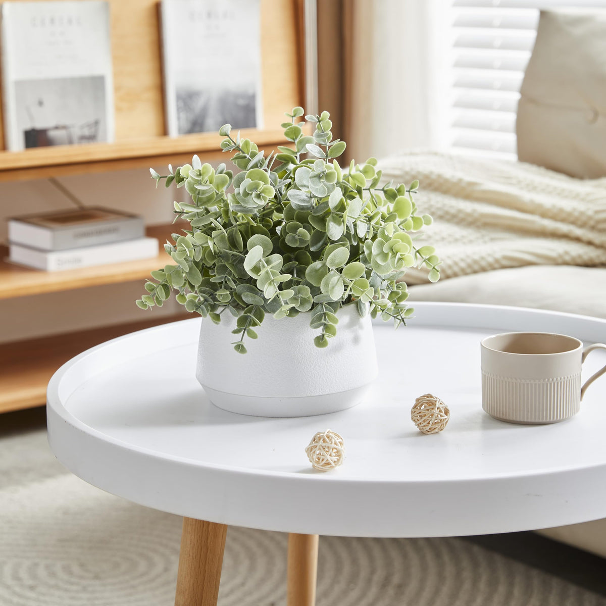 365 Blooming Decor artificial eucalyptus with real pebbles for authenticity