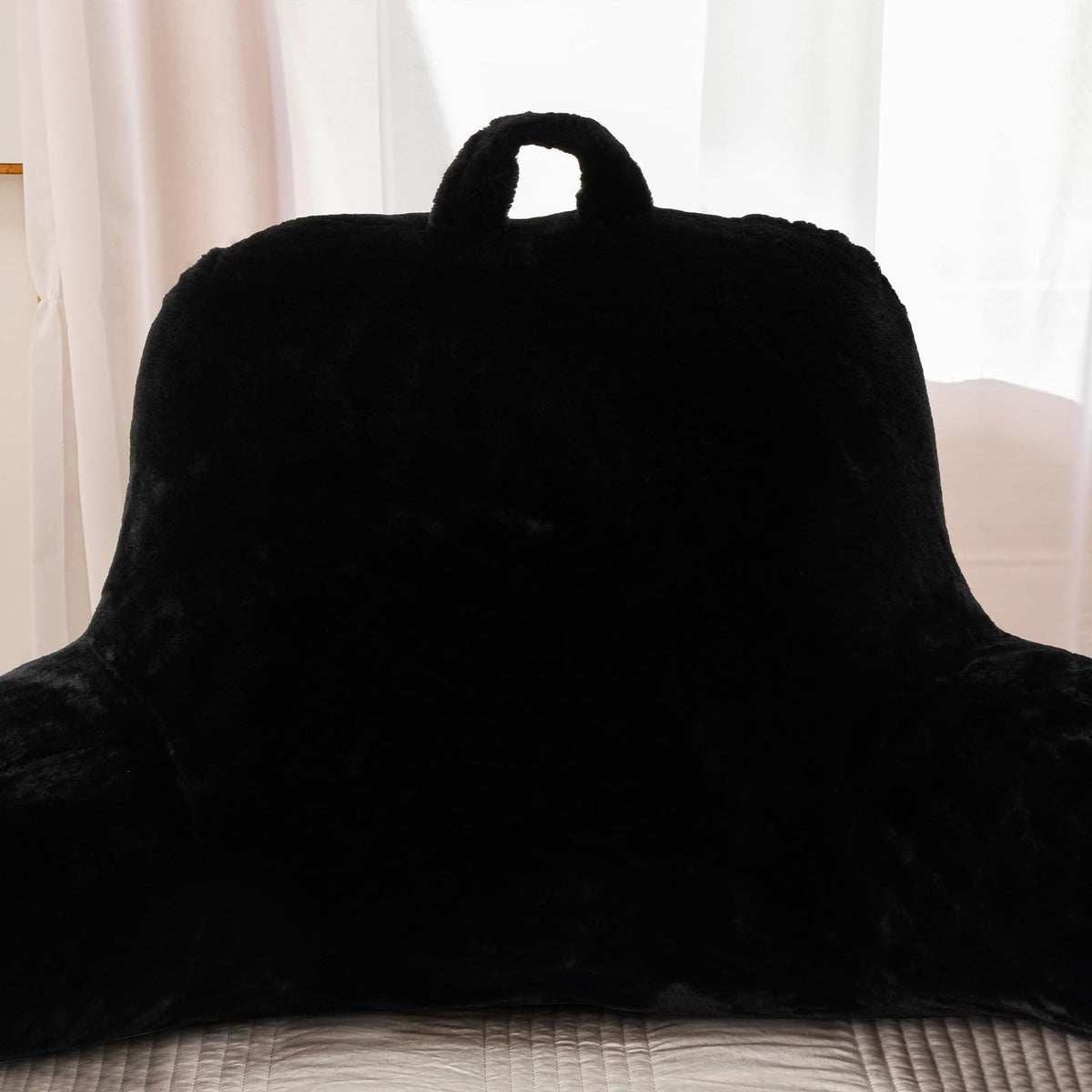 A Nice Night carry handle illustrates portable comfort for use anywhere