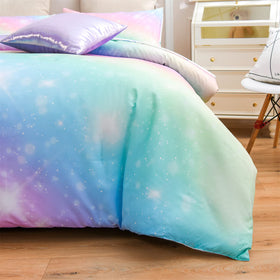 A Nice Night galaxy-inspired bedding boosts dreamy, creative atmosphere