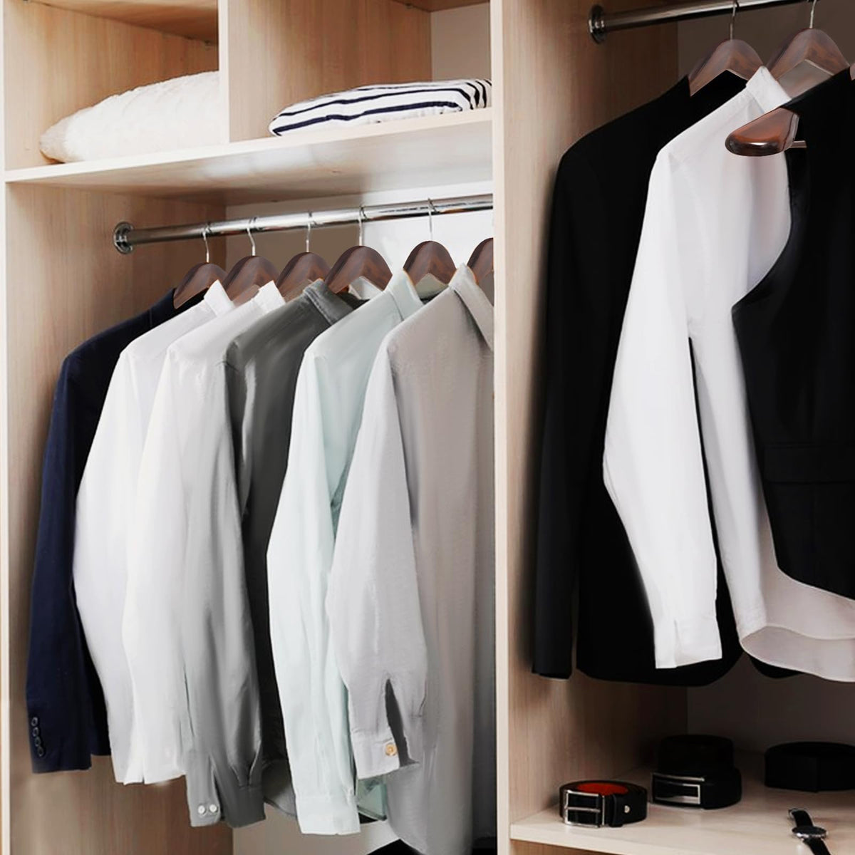 ABHENG closet organization solution helps keep garments neat.