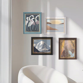 Abtgt photo inside demonstrates memory-ready presentation in a refined silhouette