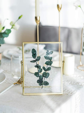 AceList metal geometric frame 4x4 offers a modern desk display.
