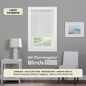 Cordless ACHIM Morningstar blind with tilt wand for easy, safe operation.