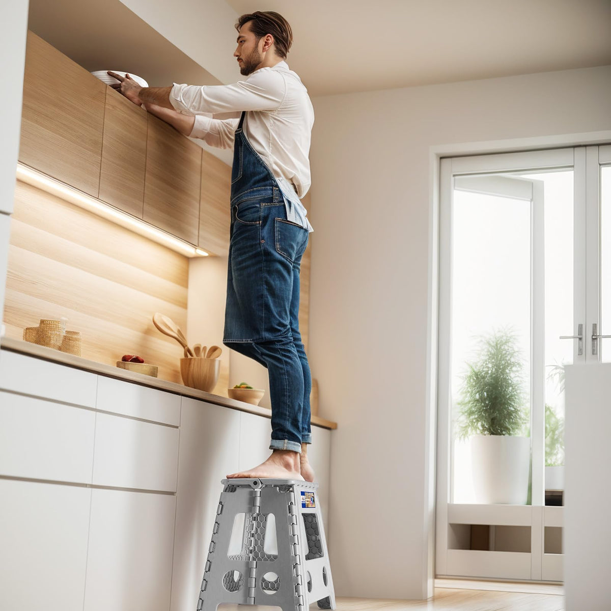 ACKO step stool 400 lbs capacity supports adults and kids securely.