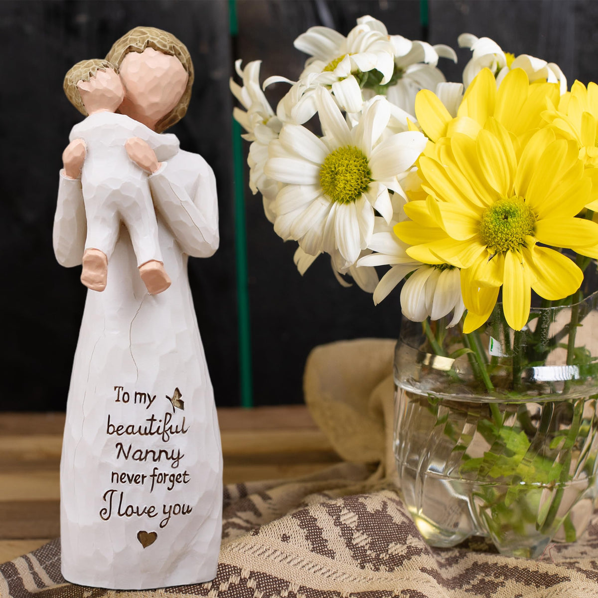 AcowSpt sculpted keepsake offers a thoughtful gifting option for grandmothers