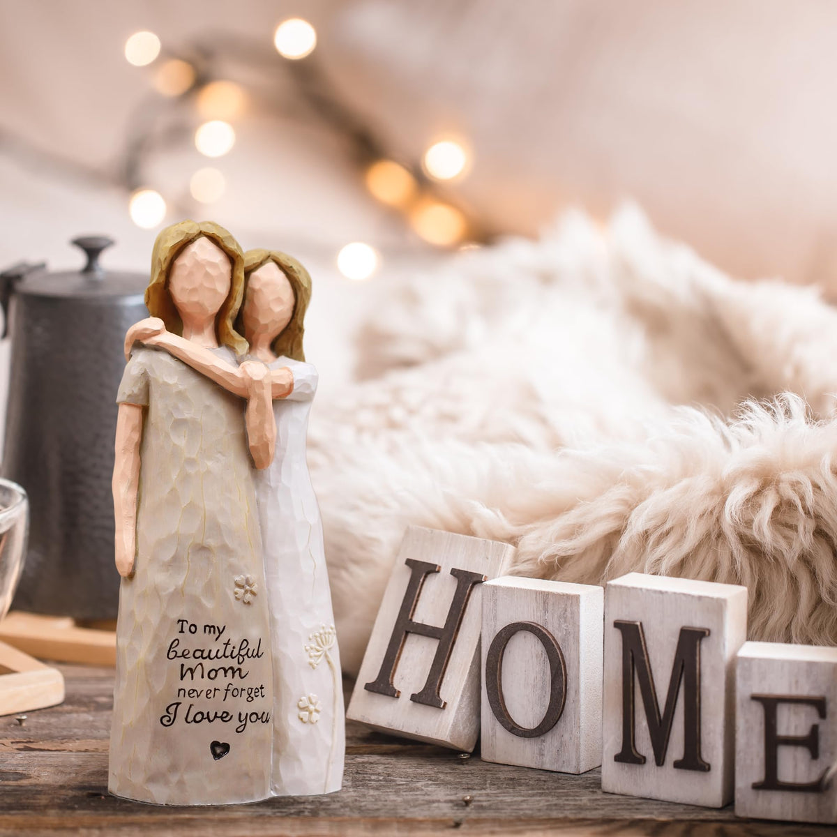AcowSpt resin carved mom-daughter figurine with detailed craftsmanship