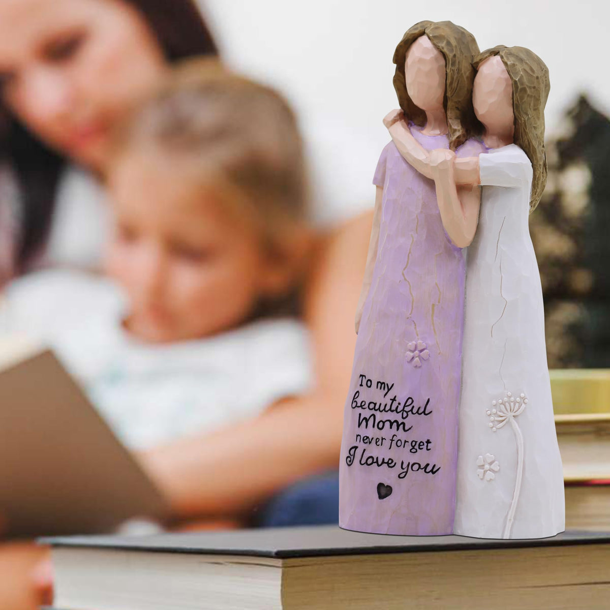 AcowSpt resin figurine warm family moment for home decor display.