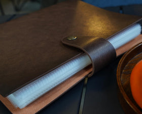 Adeerus baby ultrasound memories protected in premium genuine leather.