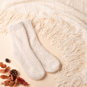 Aeenr cozy night gift box with mug, candle, and soap