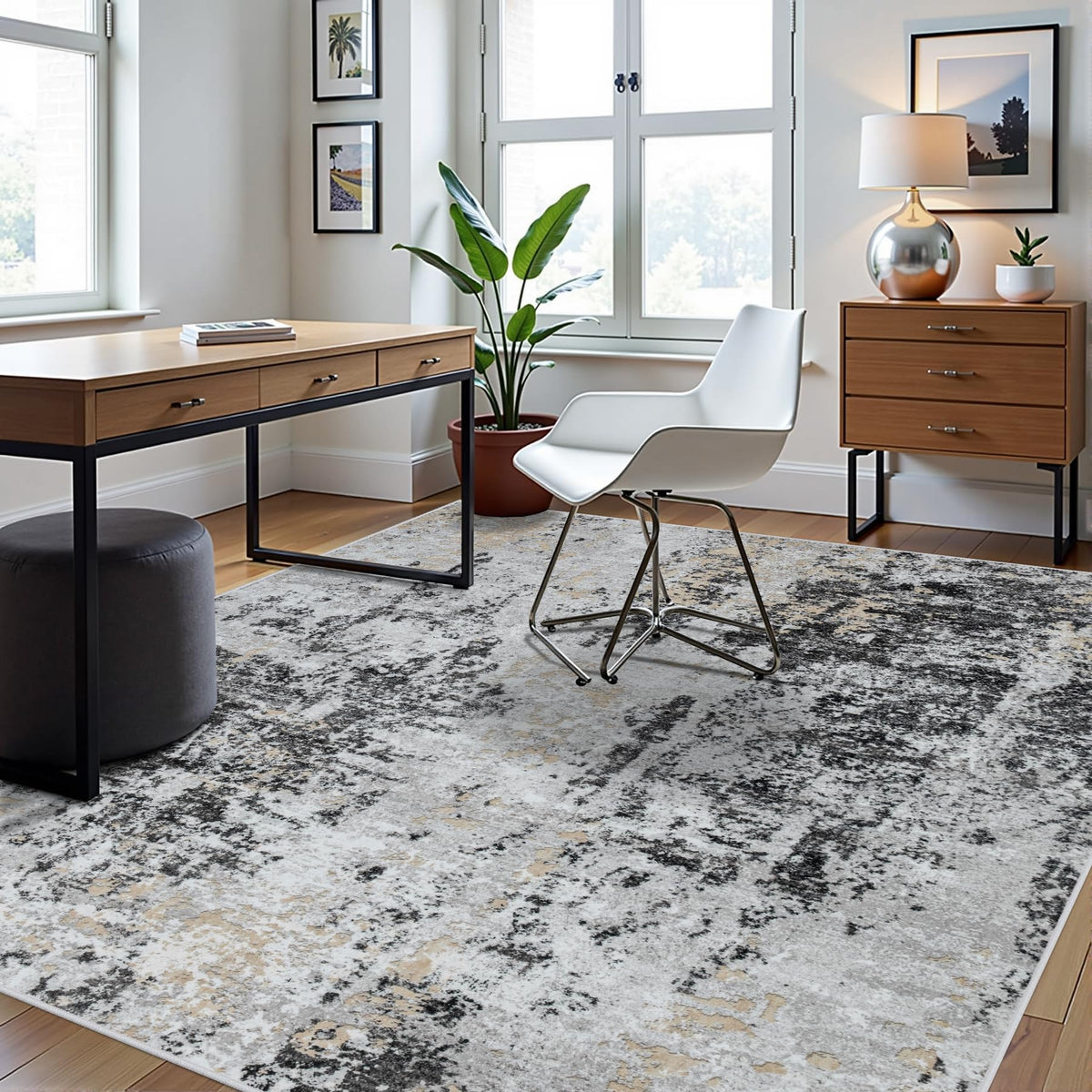 Aelenmu rug non-slip back keeps space safer on wood or tile floors.