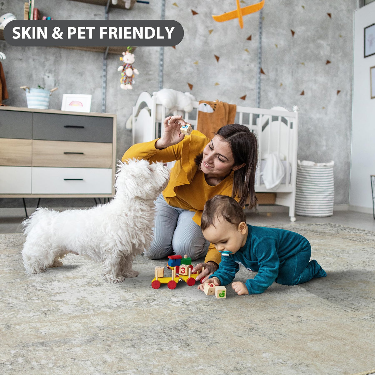 Aelenmu rug with soft fibers enhances comfort in nurseries and playrooms