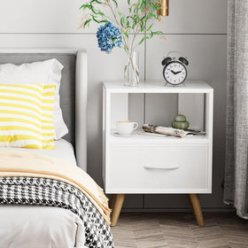 Aenuert night stand assembly guide showing simple setup.