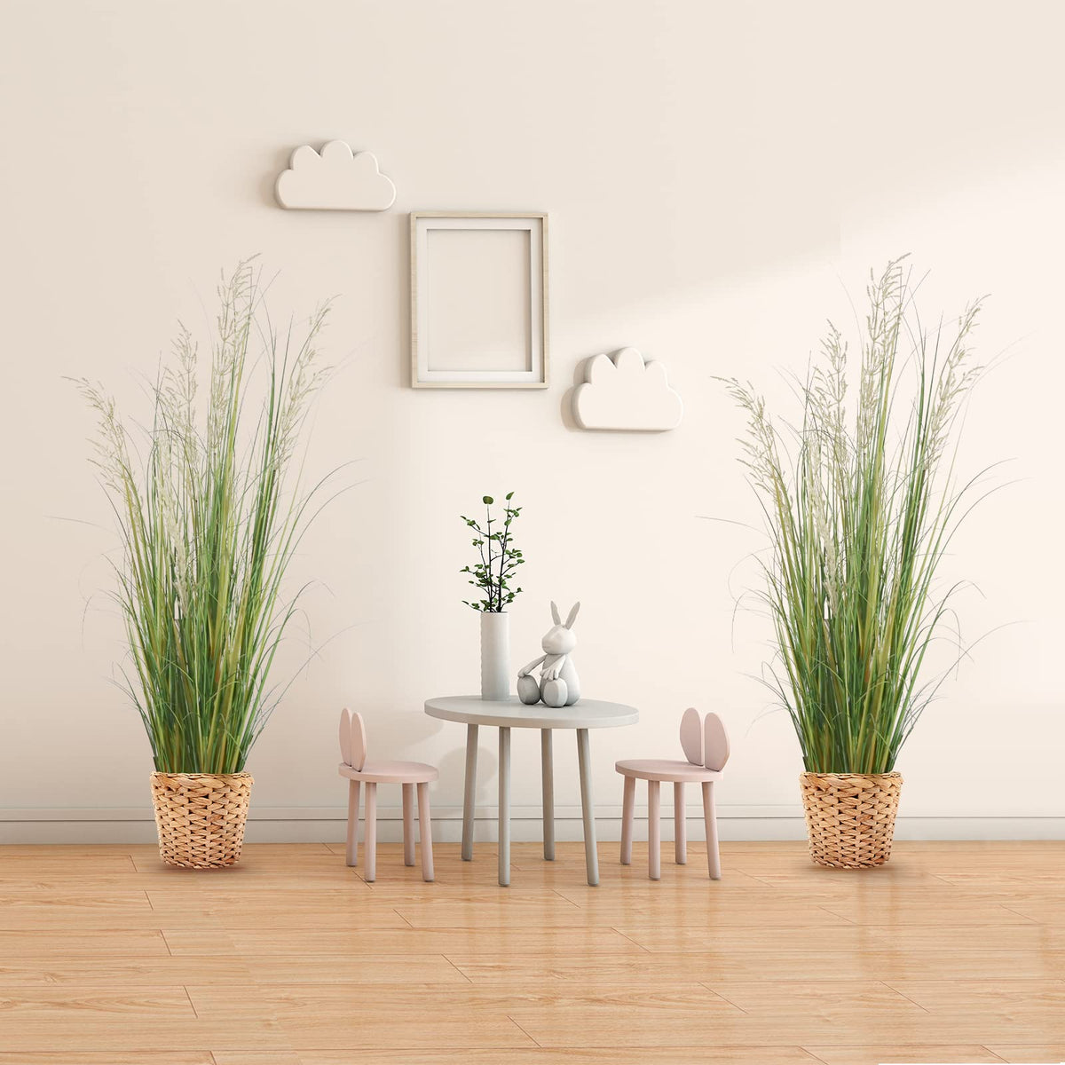 AfanD potted artificial grass plant features a durable base for versatile placement.