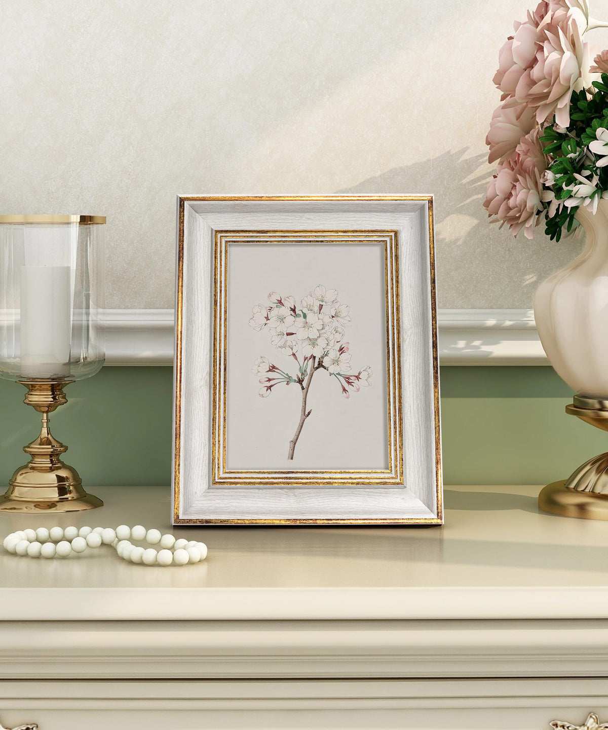 Afuly gift-ready frame ideal for holidays and celebrations.