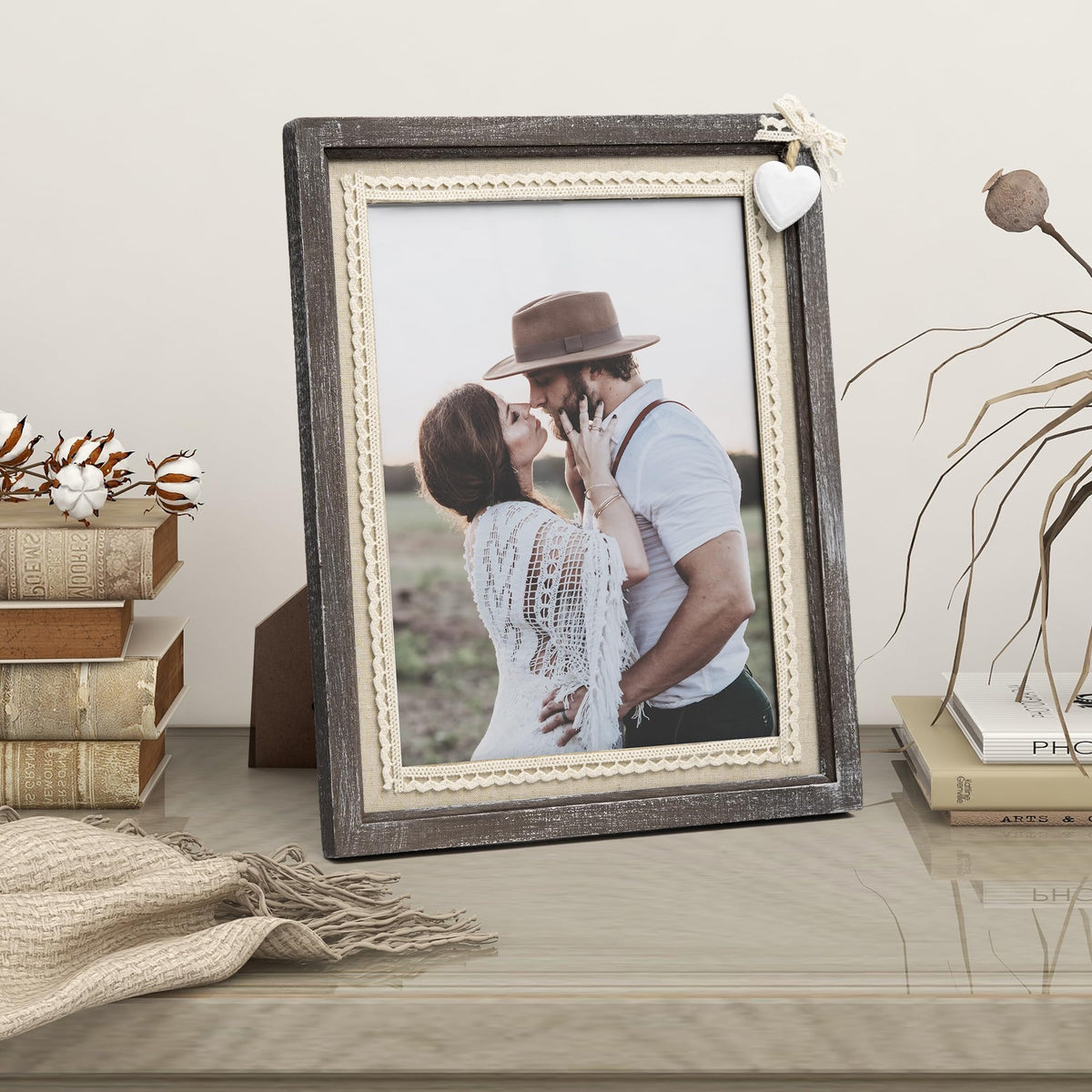 Afuly rustic heart lace detail pairs with any farmhouse décor.