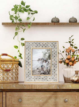 Afuly tabletop display frame for desk or shelf photo presentation.