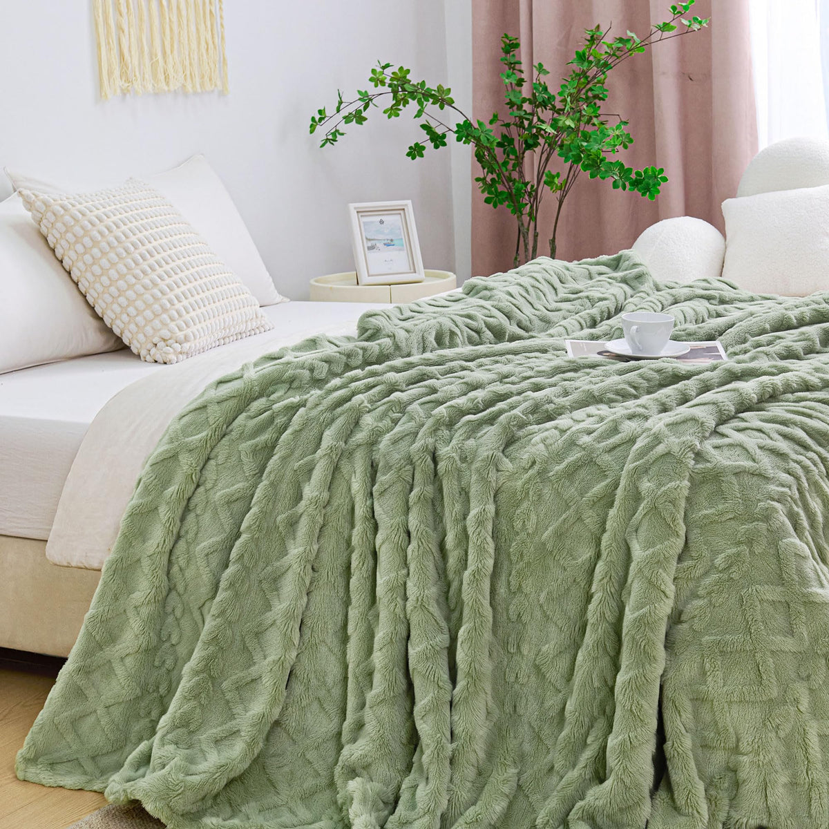Aganear close-up fabric texture shows soft pile and durable weave for lasting comfort