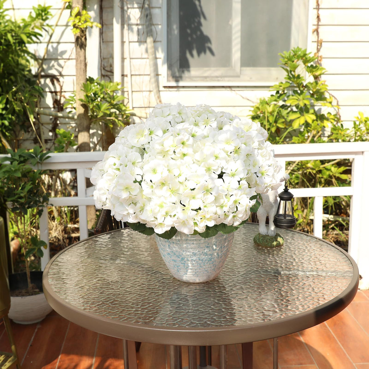 AGIRL ideal for weddings and events backdrop blooms.