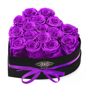 Agrul preserved roses in heart box close-up, perfect gift for mom.