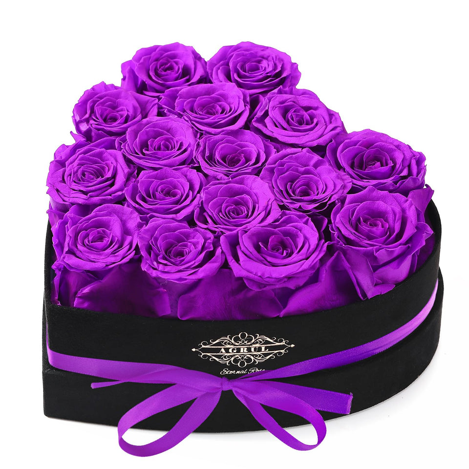 Agrul preserved roses in heart box close-up, perfect gift for mom.