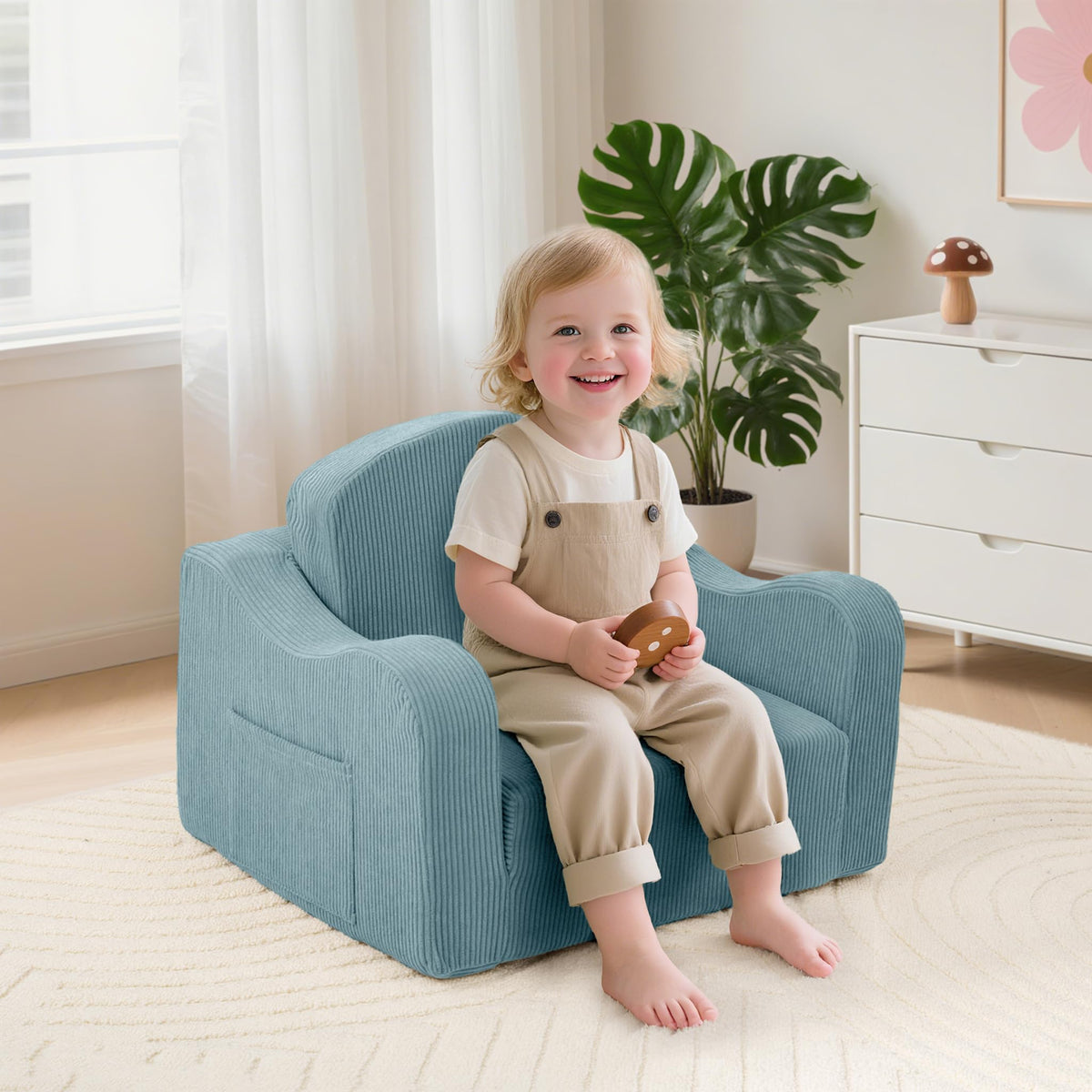 Airpanda comfy toddler chair fold-out mode provides cozy loungers for playtime.