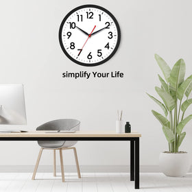 AKCISOT versatile clock suitable for office or home use.
