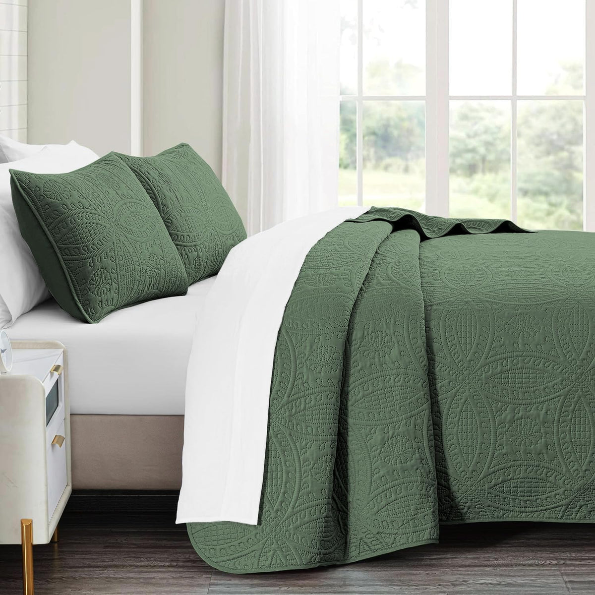 Akkialla matching pillow shams complete the coordinated set.