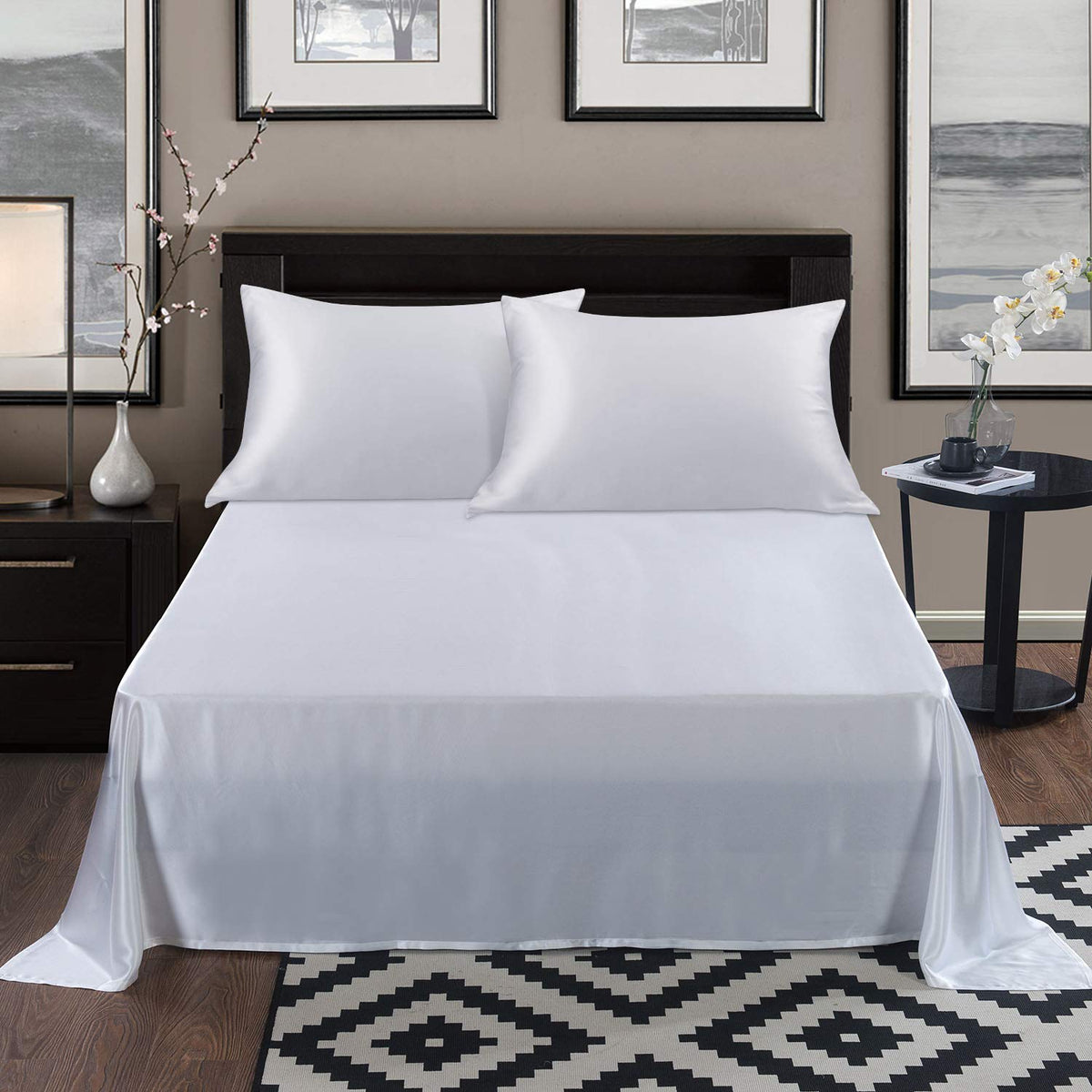 Alaska Bear silk pillowcase edge stitching for durable, tidy finish.