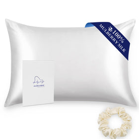 Alaska Bear silk pillowcase queen size close-up texture, smooth surface supports hair and skin comfort.