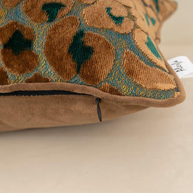Alerfa pillow cover 20x20 in a living room setting highlighting decor versatility