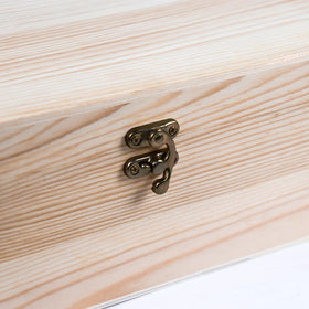 Almagic box beside gift packaging idea demonstrates versatility