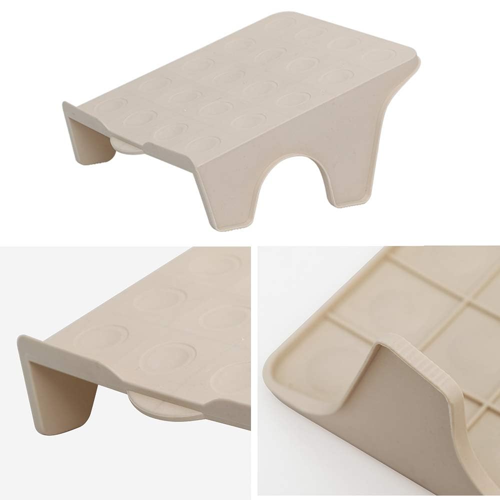 ALPENKOK compact daily closet storage keeps shoes neatly organized.