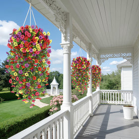 Alupssuc color mix red-rose-purple-yellow creates lively focal points.