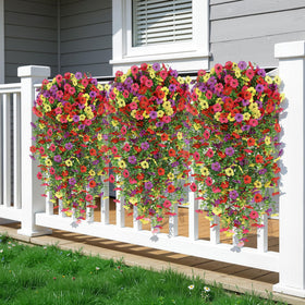 Alupssuc indoor-outdoor decor option suits balconies and patios.