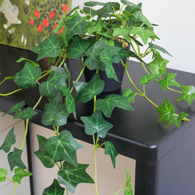 Alyptus lifelike ivy with dense leaves adds natural charm to any room