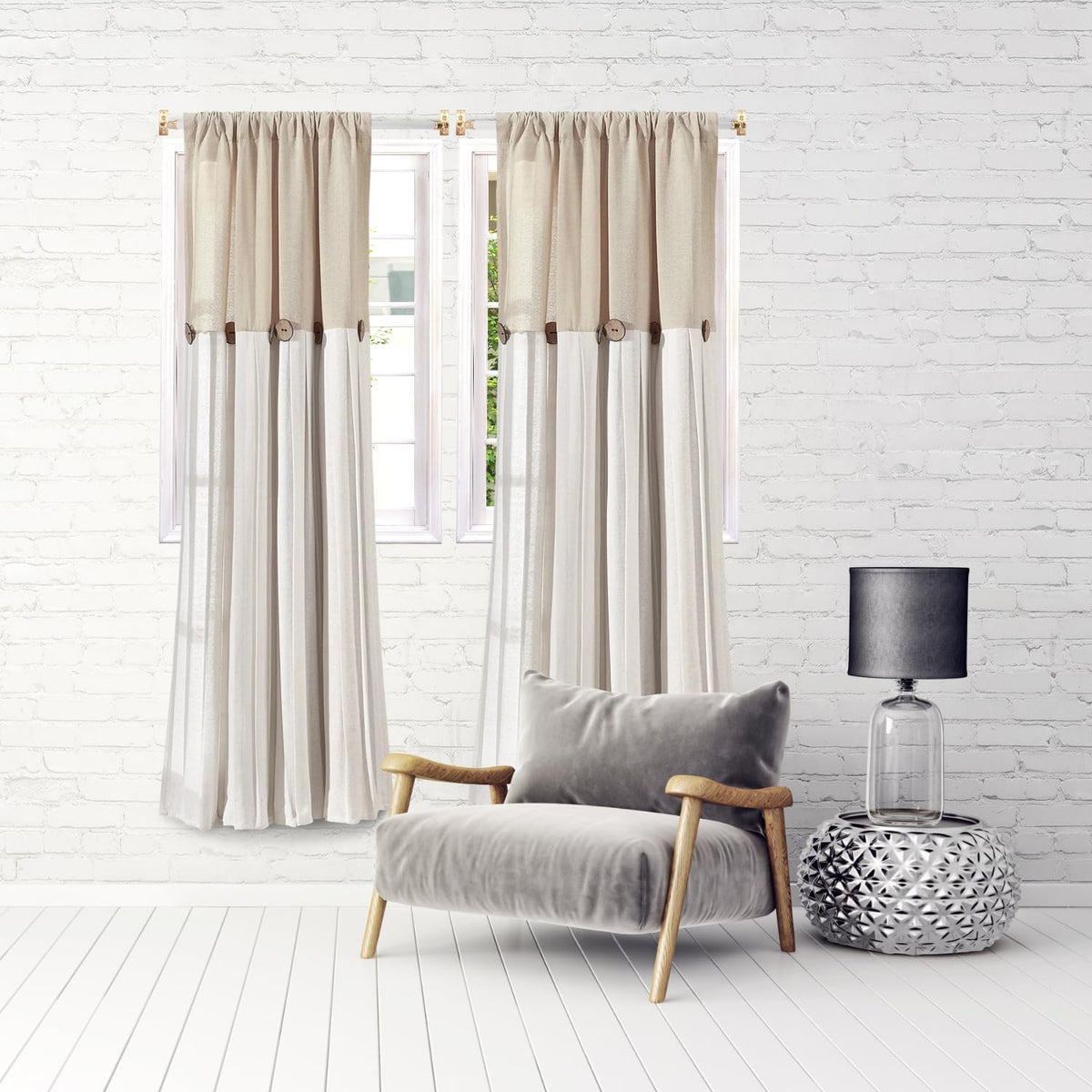 Swivel end on one side enables easy cleaning and light control.