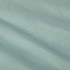 Amazon Basics all-season weight offers comfortable warmth year-round