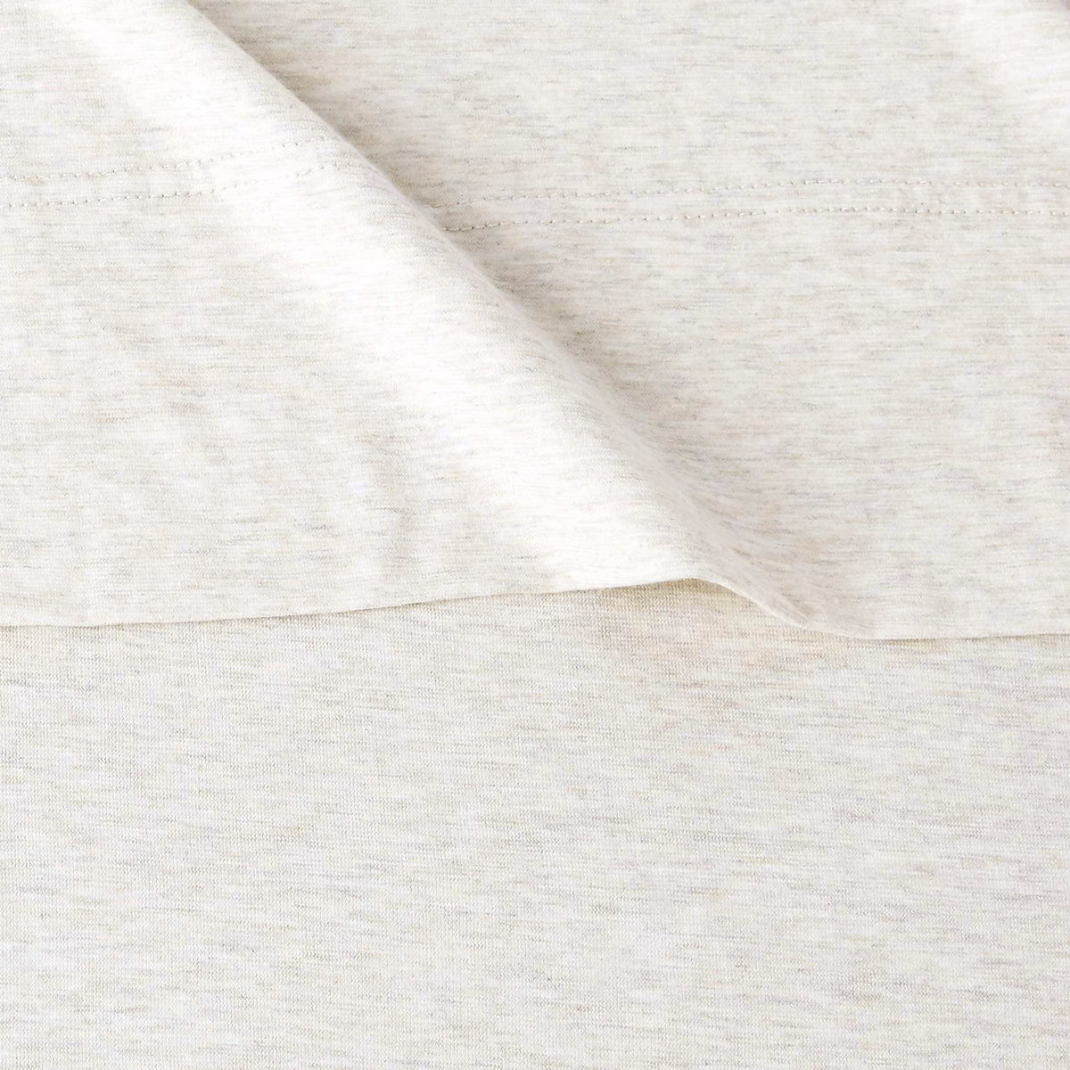 Amazon Basics bed sheet set twin in oatmeal offers easy, coordinated bedding.