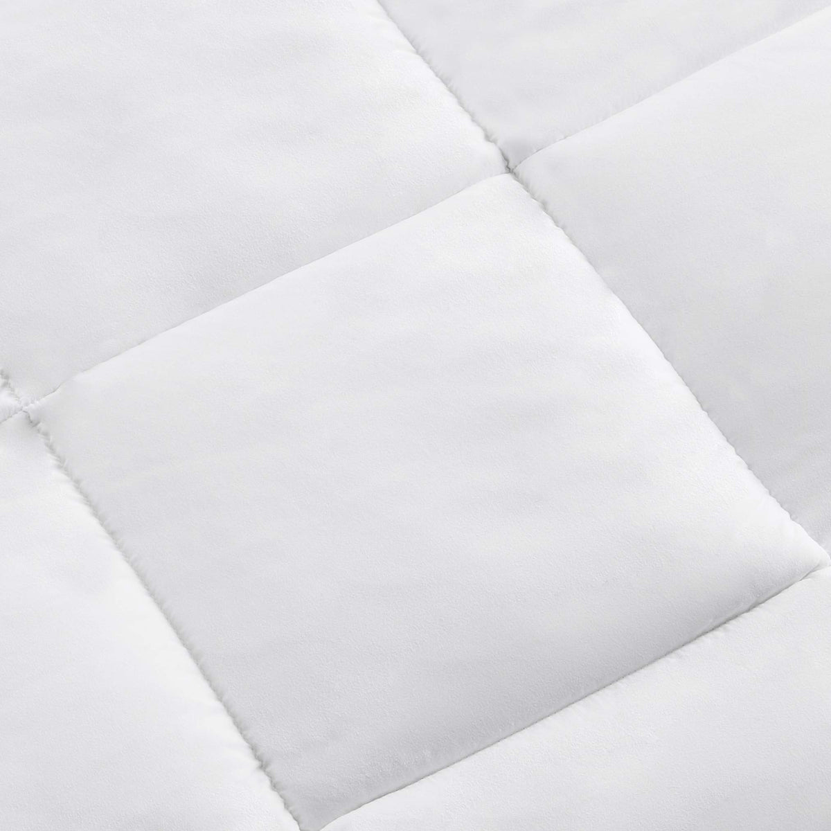 Amazon Basics care label highlights machine washability for easy maintenance
