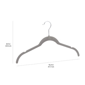 Amazon Basics closet-organization view demonstrates tidy wardrobe setup.