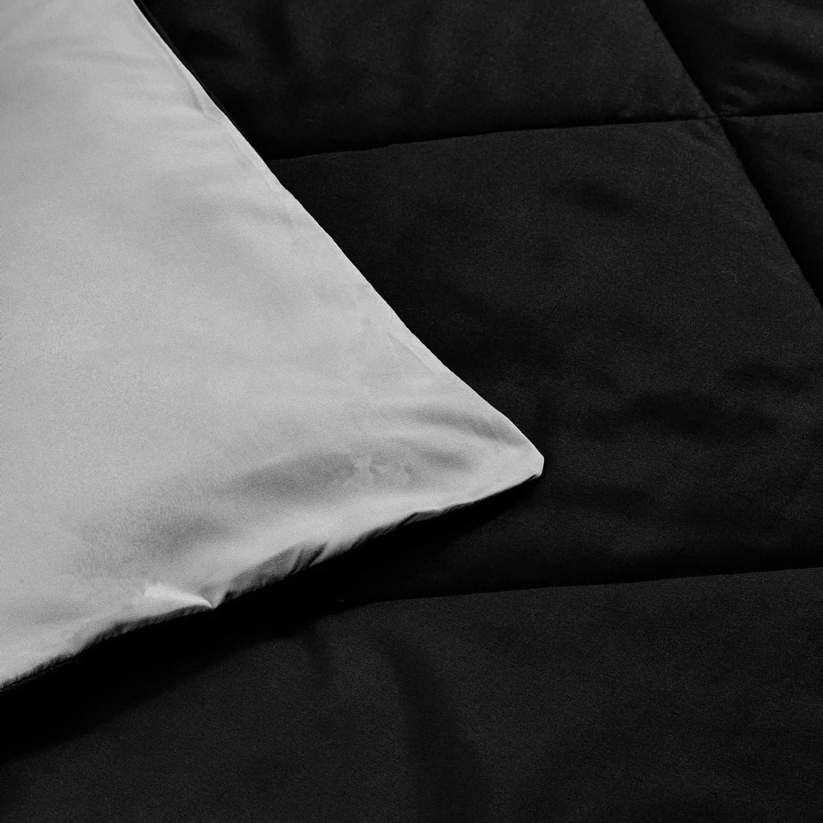 Amazon Basics comforter blanket machine washable for easy care