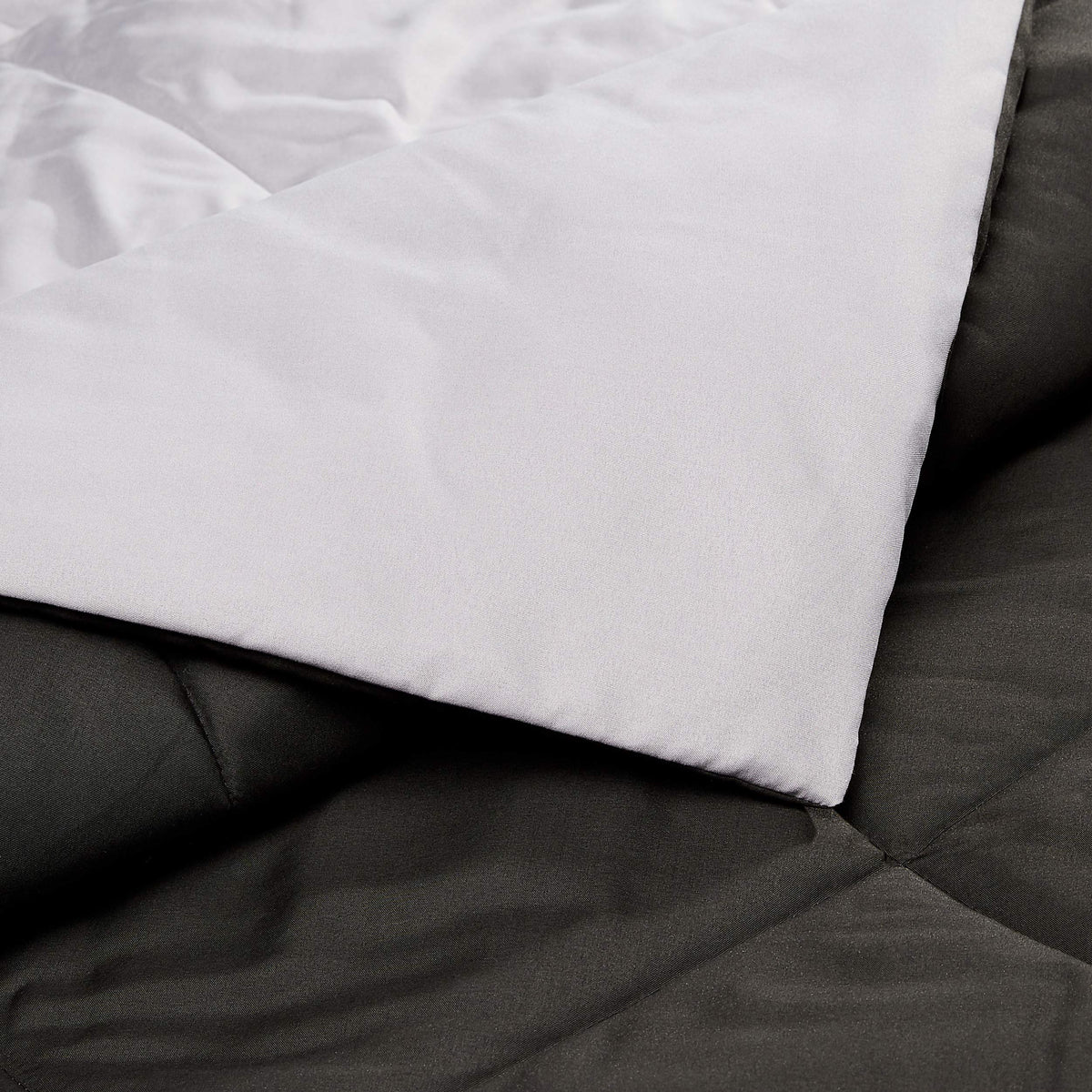 Amazon Basics comforter blanket soft durable microfiber for cozy sleep