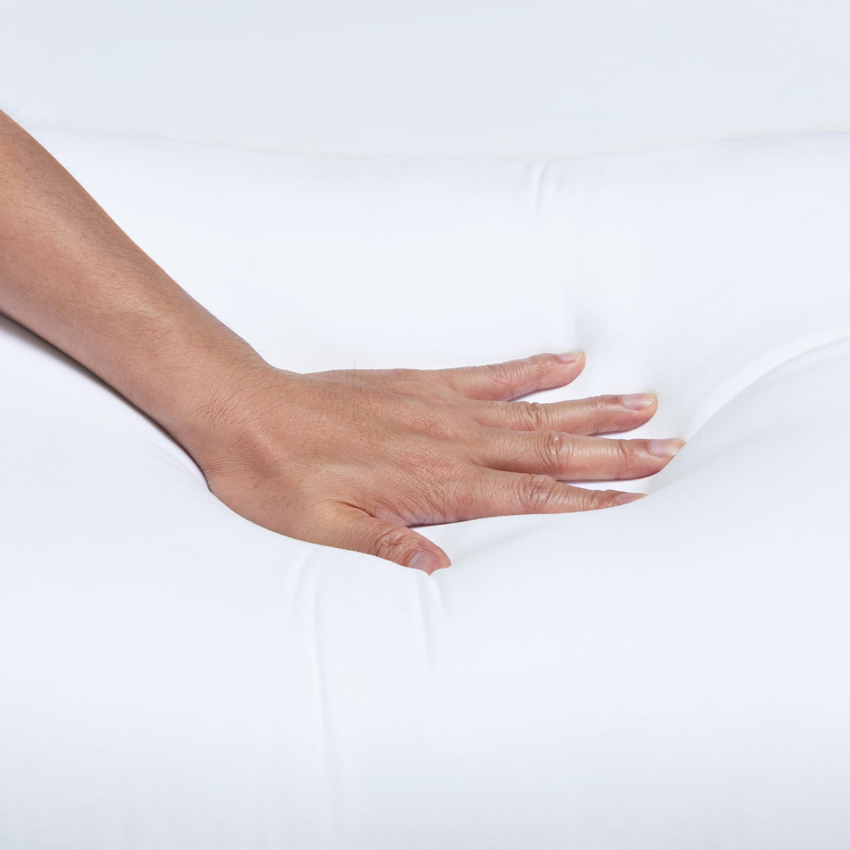 Amazon Basics pillow vacuum-seal pack; ships compactly and decompresses to full loft.