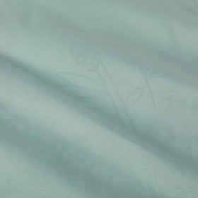Amazon Basics bed-in-a-bag visual shows the coordinated 5-piece set
