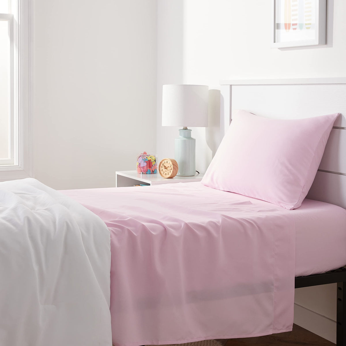 Amazon Basics kid's sheet set flat sheet in light pink, soft comfort