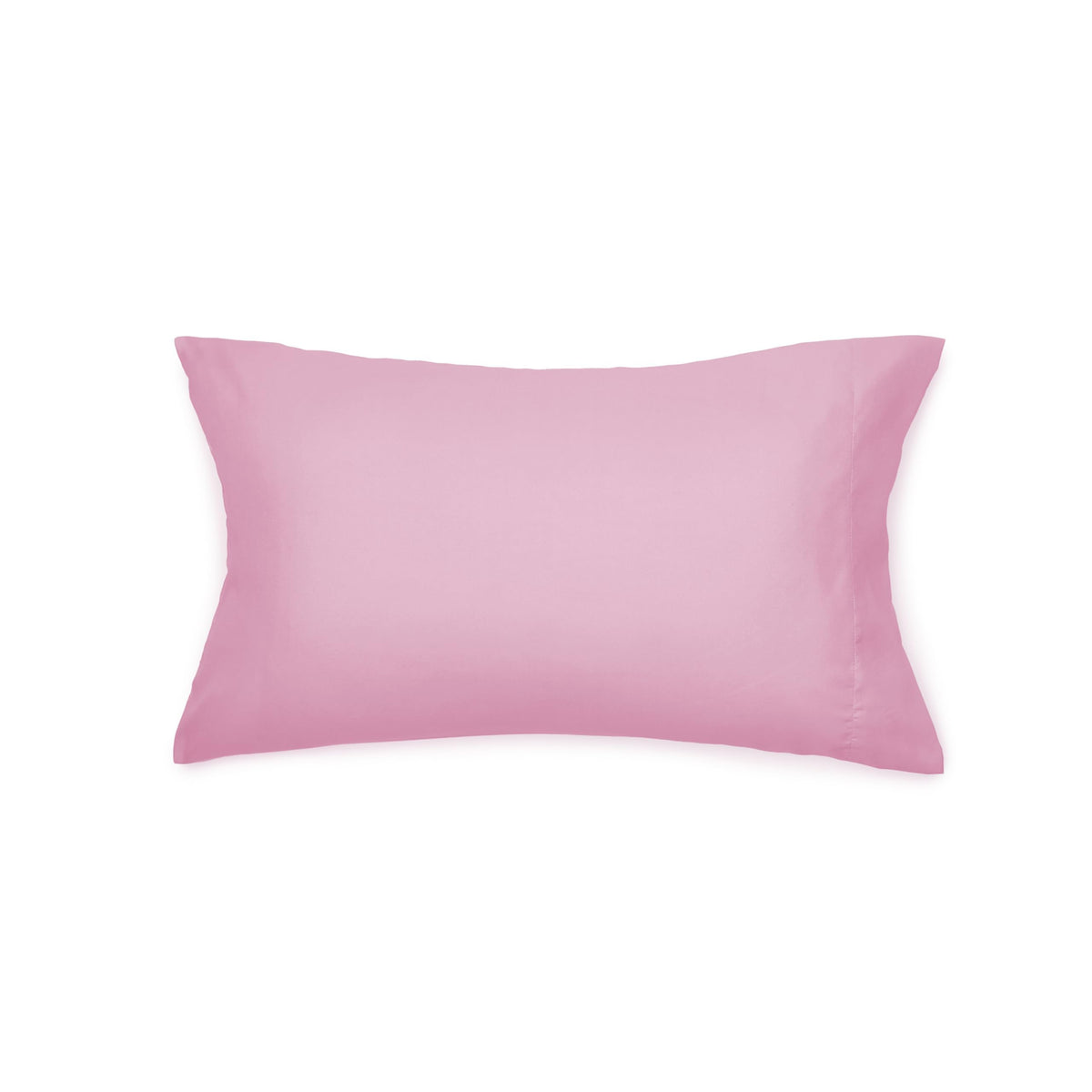 Pillow sham and pillowcase included in Amazon Basics kid bedding set.