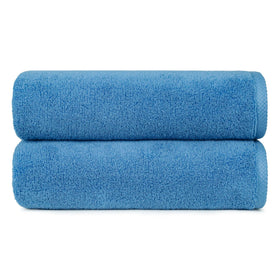 Amazon Basics quick-dry towel in lake blue unfolded, 54x30 for full-body drying